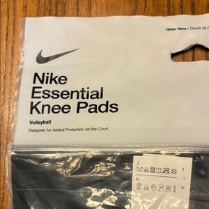 Nike Essential Knee Pads - Black